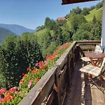 Tischnerhof Lantgård *